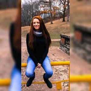 Meet your Posher, Courtney